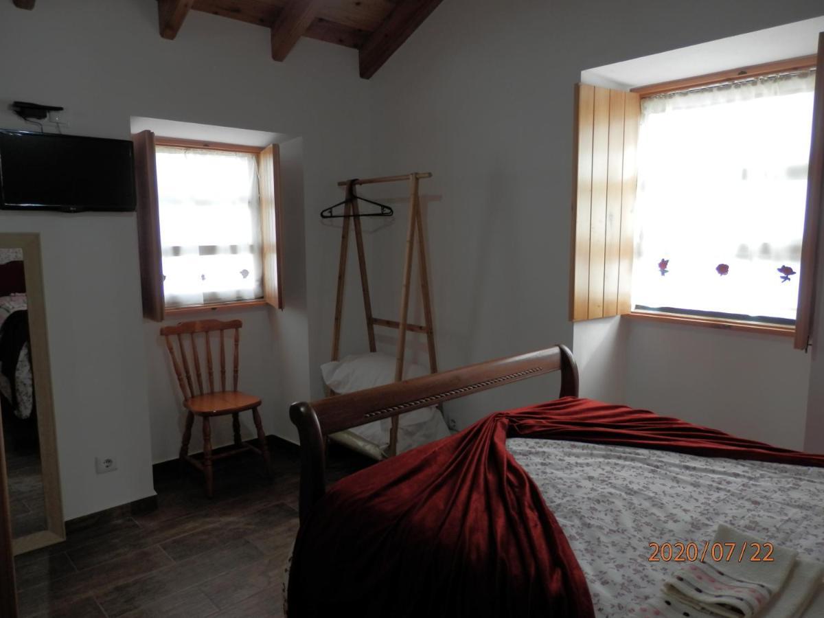 Adega Jaquet Chalet Biscoitos (Sao Jorge)